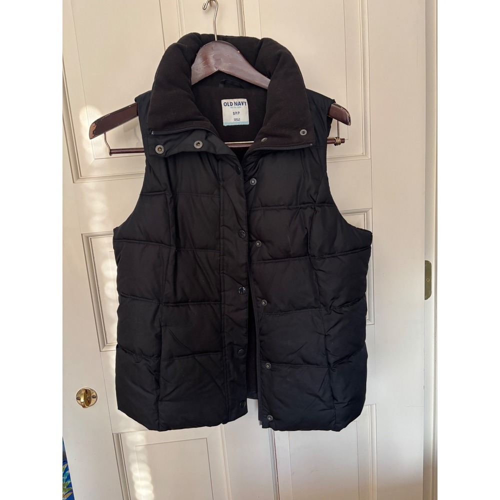 Old Navy Easy Puffer Vest Black Quilted Fleece Lined Sleeveless Jacket Small